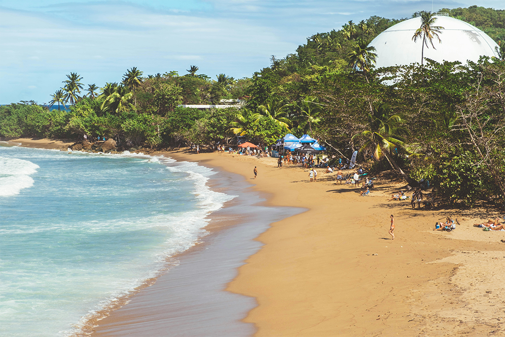 Domes Beach (Rincón)
